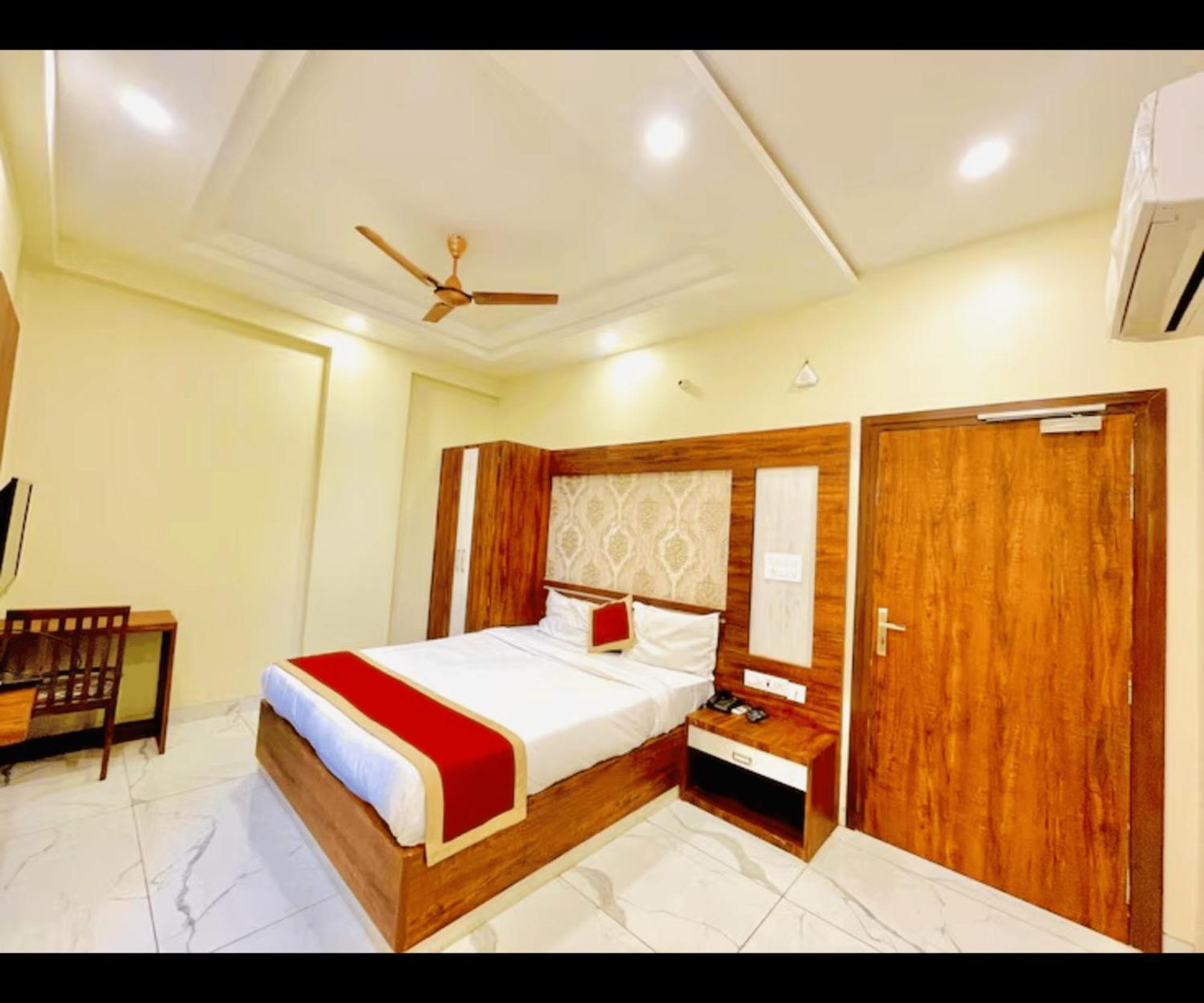 Hotel Hari Inn Jaipur Buitenkant foto