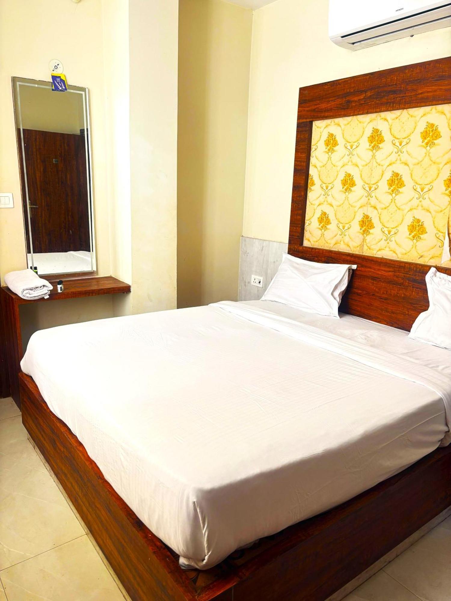 Hotel Hari Inn Jaipur Buitenkant foto