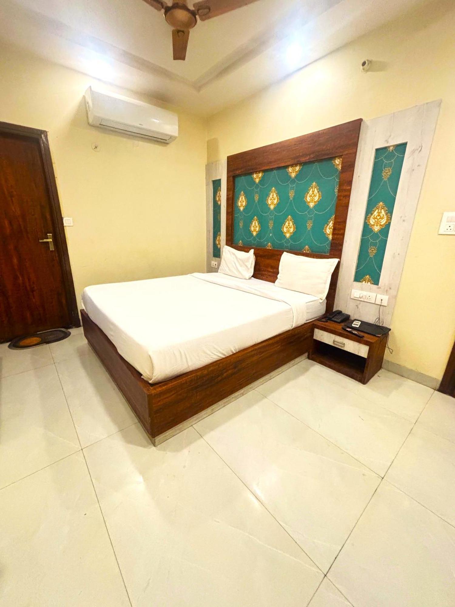 Hotel Hari Inn Jaipur Buitenkant foto